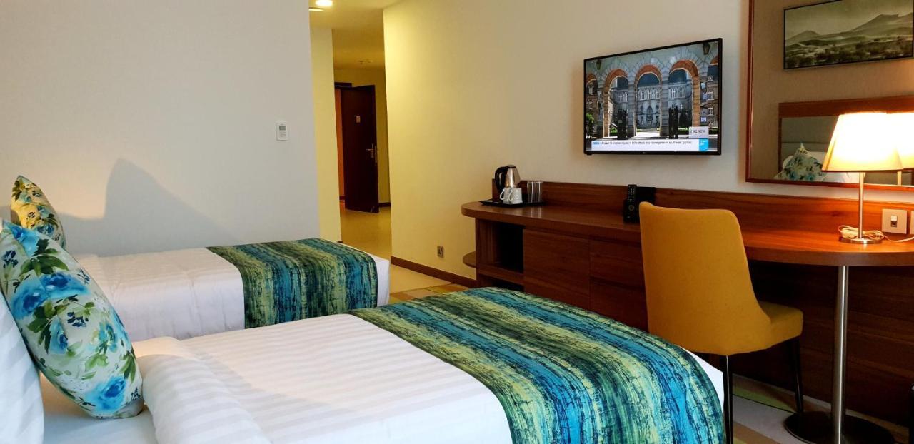 Jacob'S Garden Hotel Dubaï Extérieur photo